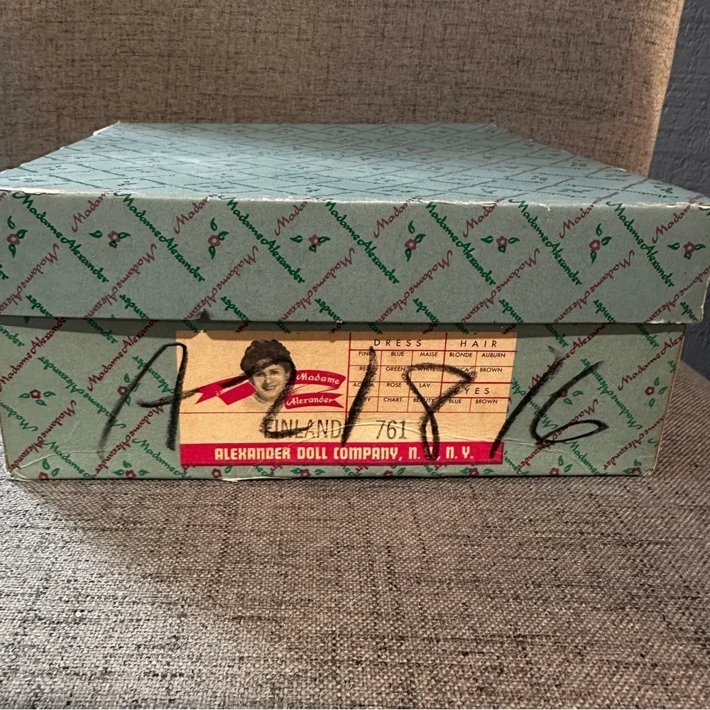 Madame Alexander Vintage Doll Finland 761 with box
